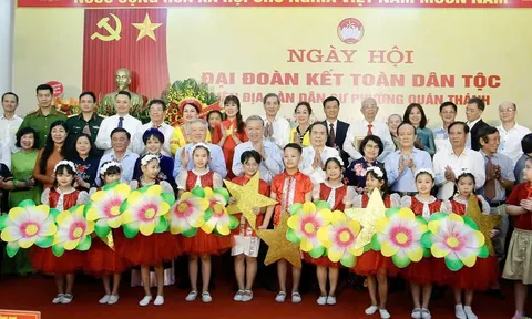 Tổng Bí thư Tô Lâm dự Ngày hội Đại đoàn kết dân tộc tại phường Quán Thánh