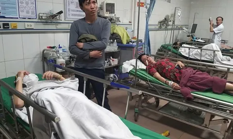 Hàng chục công nhân nhập viện nghi ngộ độc