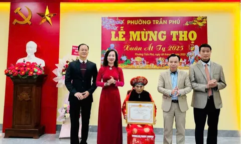 Quảng Ninh: UBND phường Trần Phú - TP Móng Cái tổ chức mừng thọ cho người cao tuổi trên địa bàn