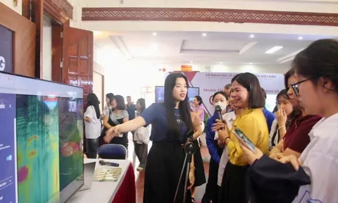 Điện Biên lan tỏa phong trào “Bình dân học vụ số” đến từng ngõ, từng nhà