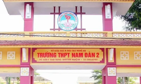 Phát ngôn gây tranh cãi của thầy giáo: “Học chi cho lắm rồi cũng đi làm thuê”