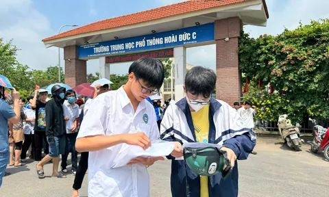 Thí sinh Hà Nội phấn khởi với đề Ngữ văn vào lớp 10: "Em viết một mạch không nghỉ!"