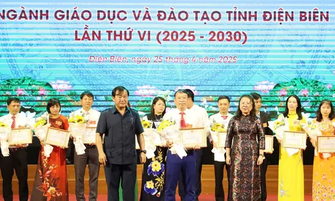 Thầy giáo Cà Văn Minh – Người giữ lửa tri thức nơi rẻo cao Tây Bắc