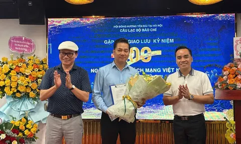 Ra mắt CLB Báo chí Yên Bái tại Hà Nội