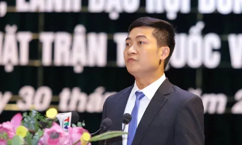 Phó Giáo sư trẻ nhất Việt Nam tình nguyện làm Bí thư xã đặc biệt khó khăn