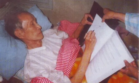 Nguyễn Khắc Viện: Người bác sĩ không hành nghề, nhưng chữa lành tâm hồn một dân tộc (Phần 5 và hết)