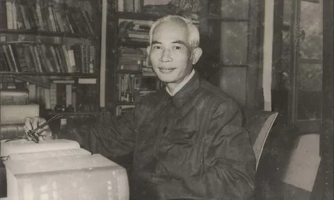 Giáo sư Hoàng Xuân Nhị: Người mở lối cho văn học Nga ở Việt Nam (Phần 1)