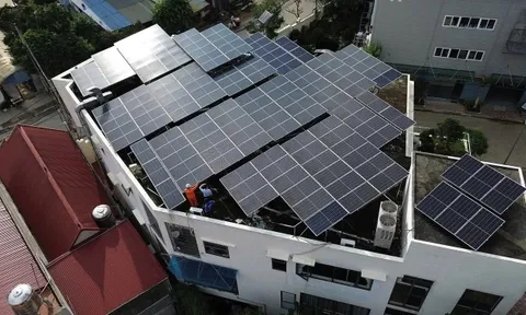 Tự lắp điện mặt trời mái nhà không thông báo EVN phải đối mặt rủi ro nào?