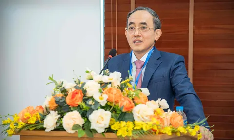 Tỷ phú Hồ Xuân Năng: Từ người thầy đam mê giáo dục đến đề cử chức danh giáo sư năm 2025