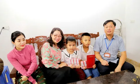Nghệ An: Chia sẻ yêu thương cùng chương trình “Mẹ đỡ đầu” tại xã Hưng Nguyên Nam