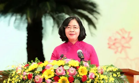 Bà Bùi Thị Minh Hoài tái cử Bí thư Thành ủy Hà Nội
