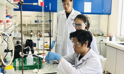 Đề xuất thành lập Quỹ Học bổng thúc đẩy trọng dụng nhân tài Việt Nam