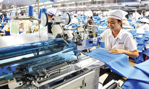 Hướng tới chính sách tiền lương đảm bảo đời sống cho người lao động