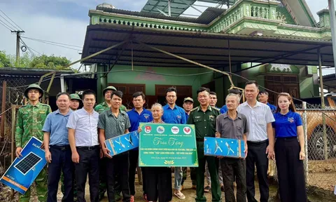 Lan tỏa yêu thương, thắp sáng niềm tin nơi phên dậu Tổ quốc