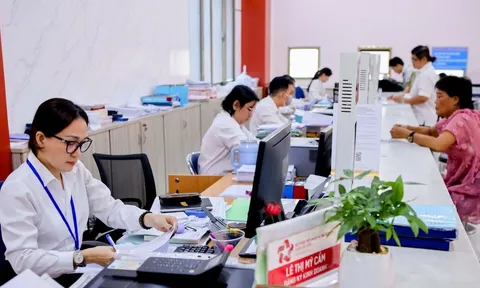 TP.HCM tinh gọn bộ máy, hơn 6.000 cán bộ, công chức nghỉ hưu, thôi việc