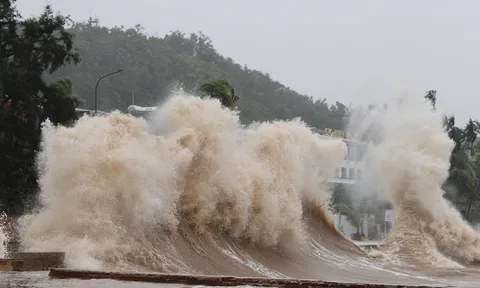 Bão số 13 Kalmaegi có thể đạt cấp siêu mạnh, hướng di chuyển về Trung Bộ