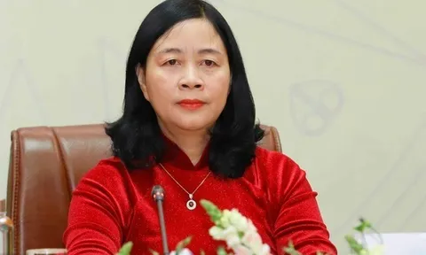 Bà Bùi Thị Minh Hoài làm Bí thư Đảng ủy Mặt trận Tổ quốc và các đoàn thể Trung ương