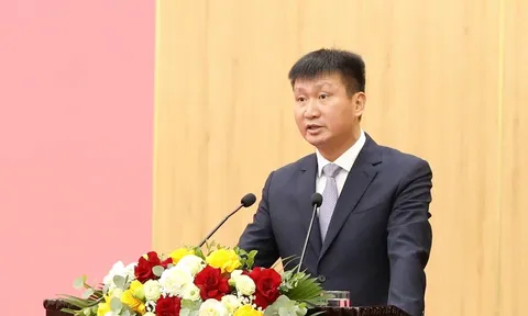 Ông Trần Huy Tuấn Chủ tịch tỉnh Lào Cai giữ chức Phó Bí thư Tỉnh ủy Ninh Bình