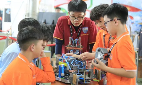 Trường công lập chất lượng cao được chủ động thu phí dịch vụ, gắn quyền tự quyết với trách nhiệm minh bạch