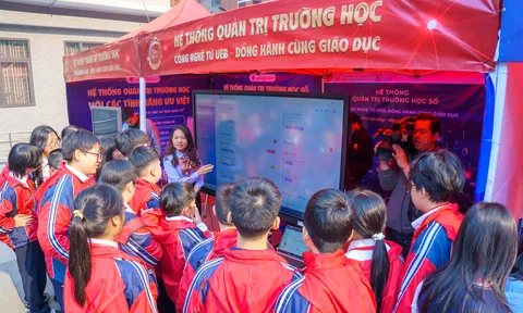 Trường Đại học Kinh tế phối hợp thí điểm Hệ thống quản trị trường học số tại THCS Cầu Giấy