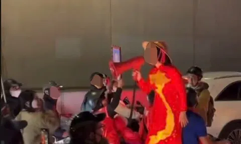 Vụ người phụ nữ cầm loa hô hào đua xe tại Hà Nội: Công an nói gì?