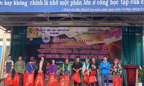 Thắm tình quân – dân nơi biên giới Sam Mứn