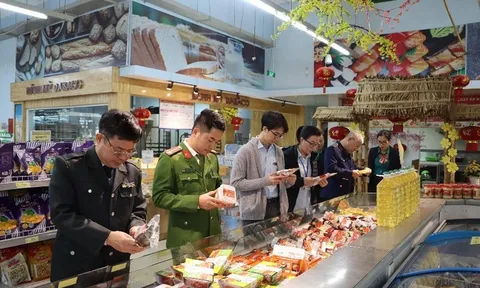 Bộ Y tế siết chặt kiểm tra an toàn thực phẩm dịp Tết Nguyên đán