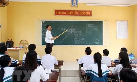 Vụ phụ huynh đánh học sinh trong lớp: Trường học có còn là nơi an toàn?
