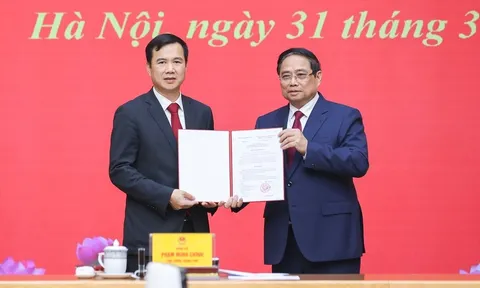 Bổ nhiệm PGS.TS. Bùi Thế Duy làm Giám đốc Đại học Quốc gia Hà Nội