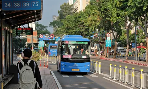 TP. HCM hỗ trợ miễn phí xe buýt toàn dân để giảm kẹt xe