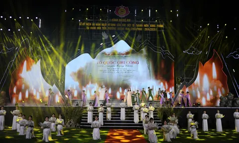 Nghệ An kỷ niệm 60 năm Ngày hy sinh của 33 liệt sĩ Thanh niên xung phong tại Hang Hỏa Tiễn