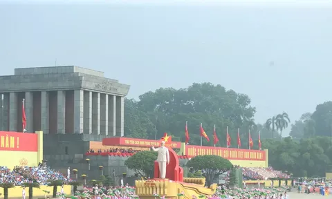 Hòa bình mở lối cho hành trình kiến tạo Việt Nam hùng cường