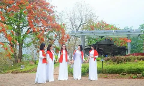 Điện Biên hút hơn 75.000 lượt khách dịp lễ, “nóng” từ chiến trường lịch sử đến cực Tây A Pa Chải