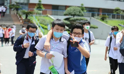 Gần 4.000 hồ sơ vào trường chuyên Khoa học Tự nhiên, chuyên Toán có mức cạnh tranh cao nhất