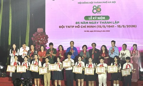 11 đội viên tiêu biểu Thủ đô được trao Giải thưởng 15/5