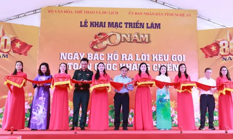 Triển lãm "80 năm Bác Hồ ra Lời kêu gọi toàn quốc kháng chiến"