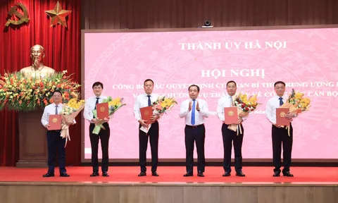 Hà Nội kiện toàn loạt nhân sự cấp cao