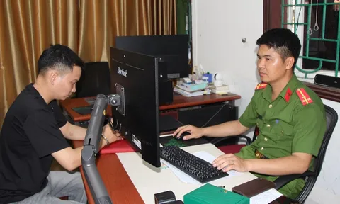 Bị bắt sau khi trộm đồng hồ hơn 600 triệu đồng