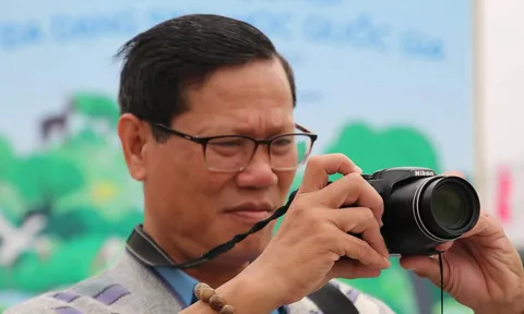 Theo đuổi đam mê từ những trang viết