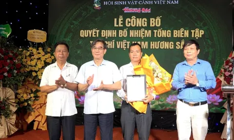 Hội Sinh vật cảnh Việt Nam công bố quyết định bổ nhiệm Tổng Biên tập Tạp chí Việt Nam Hương Sắc