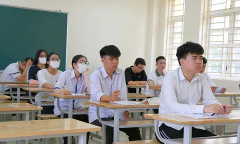 Bộ GD&ĐT kiểm tra, rà soát bất thường trong phổ điểm 10 môn Toán tại Tuyên Quang