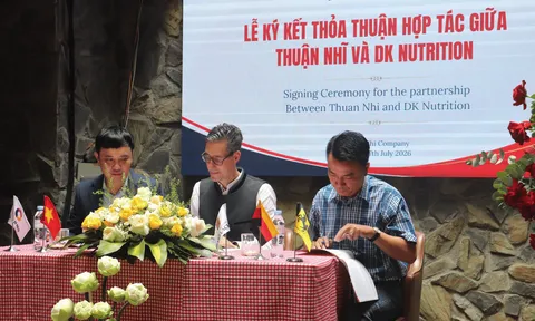 Hãng Bia Đức hơn 130 năm tuổi ký kết chiến lược với 3 doanh nghiệp Việt, mở rộng mạng lưới phân phối toàn quốc