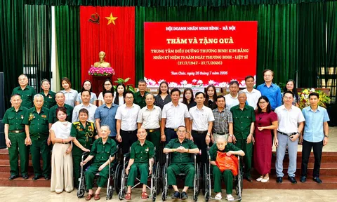 Hội Doanh nhân Ninh Bình - Hà Nội lan tỏa đạo lý "Uống nước nhớ nguồn" tại Trung tâm Điều dưỡng thương binh Kim Bảng