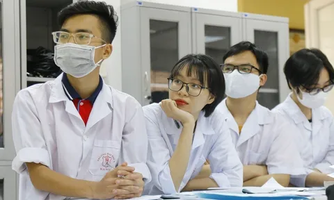 Đại học Y Hà Nội phân hóa điểm chuẩn, Y khoa dẫn đầu với 28,5 điểm