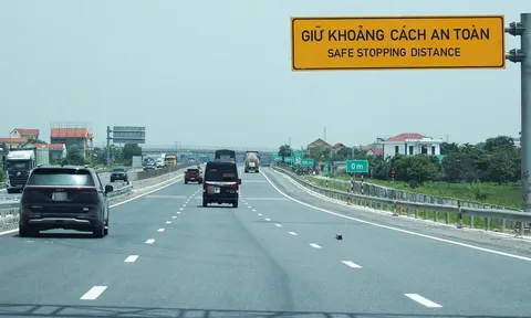 CSGT sẽ không xử phạt lỗi khoảng cách nếu đường không có biển báo, vạch kẻ