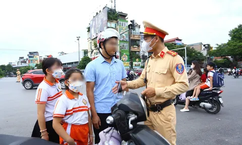 Hà Nội tăng kiểm tra học sinh, phụ huynh vi phạm giao thông từ 4/9