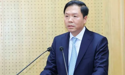 Tiến sĩ 48 tuổi giữ chức Phó Bí thư Thường trực Thành ủy Huế