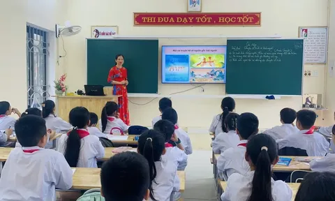 Điều chuyển hơn 21.000 cán bộ quản lý sang dạy học vẫn chưa giải được bài toán thiếu giáo viên