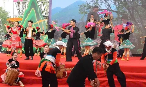 Điện Biên: Sắc màu văn hóa Mông lan tỏa trong đời sống đương đại