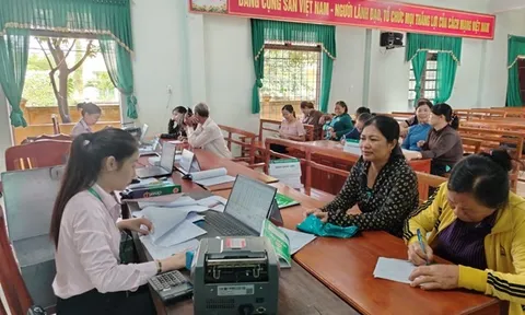 Huy động gửi tiền tiết kiệm tại Ngân hàng Chính sách xã hội thị xã Ba Đồn